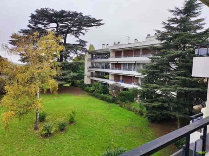 2 bedrooms apartment for sale in Montmorency, France