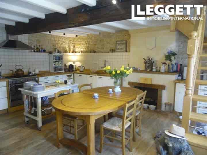 4 bedrooms other for sale in Saint-Ciers-sur-Gironde, France