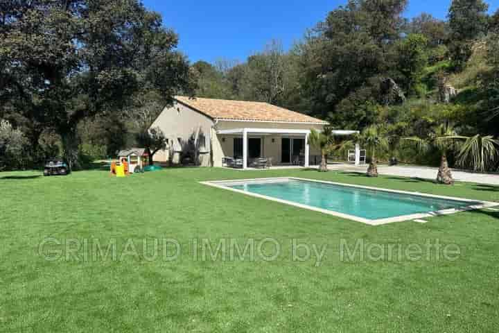 5 bedrooms house for sale in  France