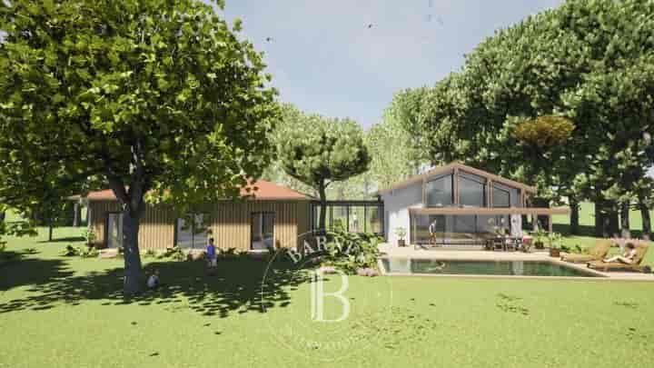 4 bedrooms house for sale in  France