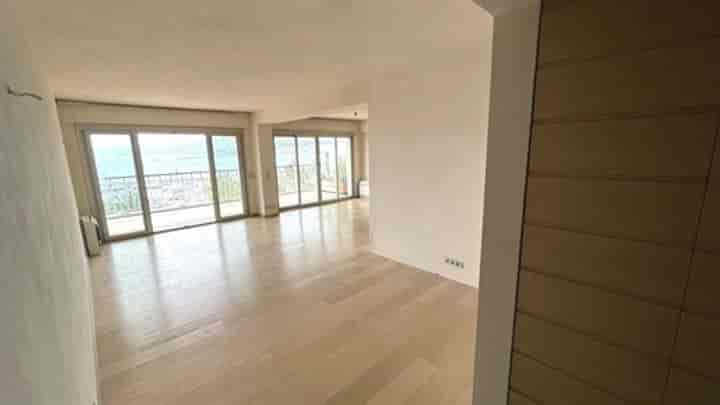 2 bedrooms other for sale in Cannes, France