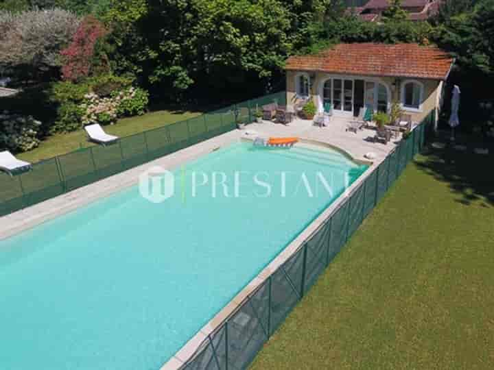 11 bedrooms house for sale in Biarritz, France