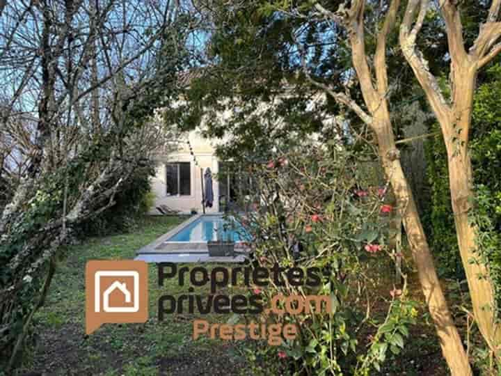 6 bedrooms house for sale in Bordeaux, France