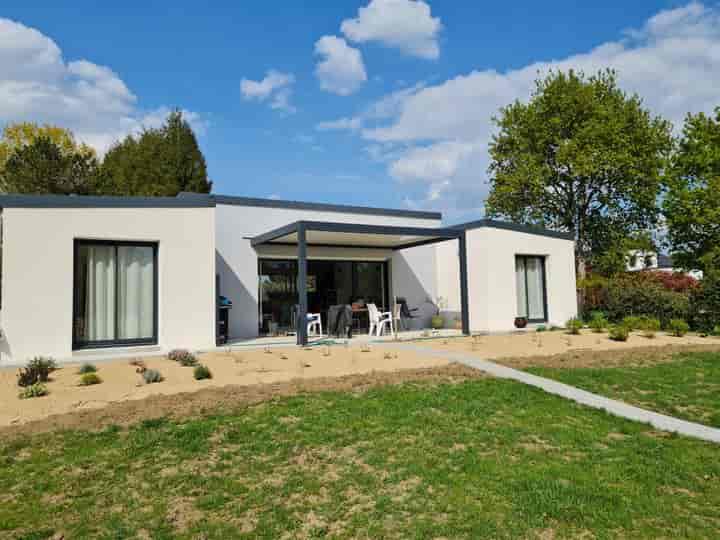 2 bedrooms house for sale in Beganne, France