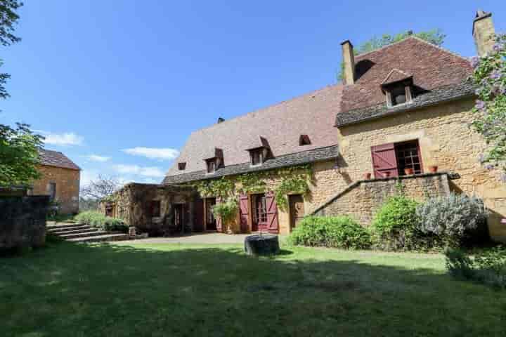 5 bedrooms house for sale in Sarlat-la-Caneda, France