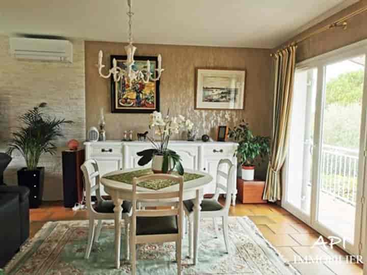 4 bedrooms other for sale in Artigues-pres-Bordeaux, France