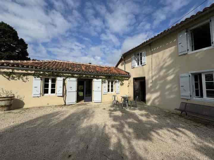 2 bedrooms house for sale in  France