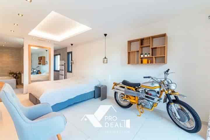 4 bedrooms house for sale in Heyrieux, France