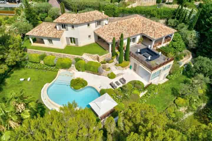 6 bedrooms house for sale in  France