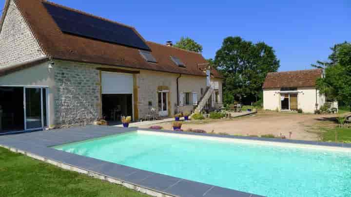 4 bedrooms house for sale in Marcigny, France