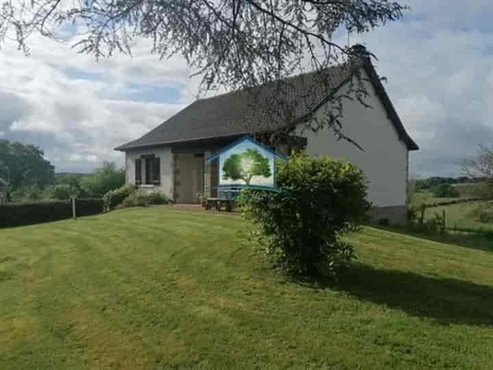 House for sale in Uzerche, France