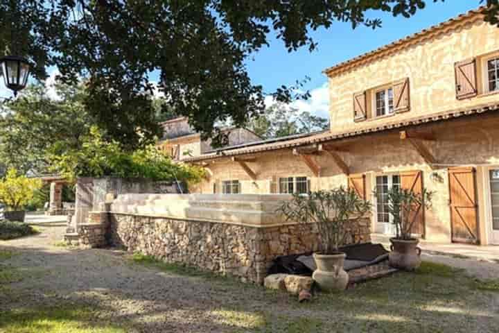 8 bedrooms house for sale in Draguignan, France