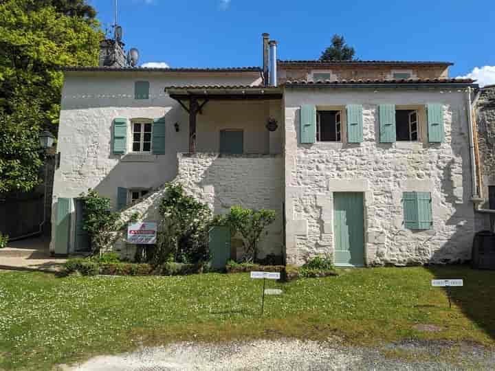 2 bedrooms house for sale in Charente-Maritime (17), France