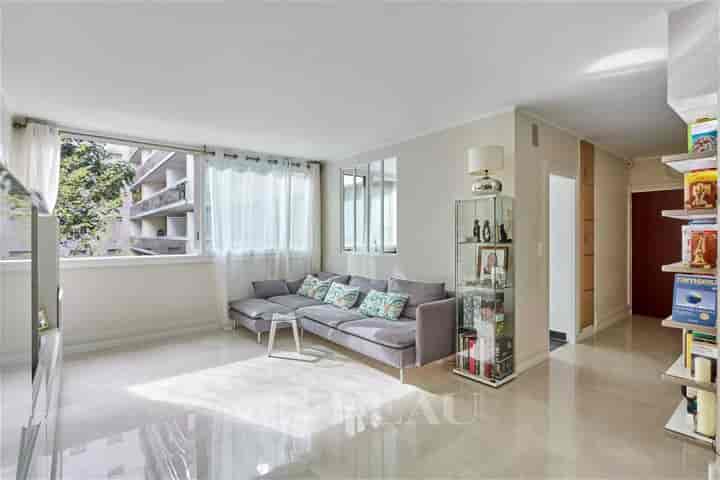 2 bedrooms house for sale in Paris (75), France