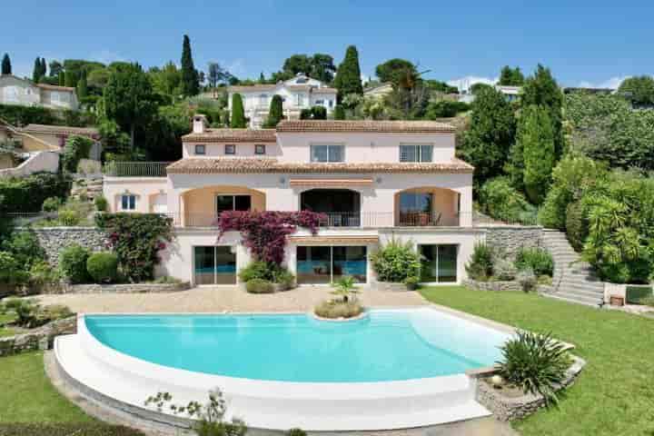 5 bedrooms house for sale in  France