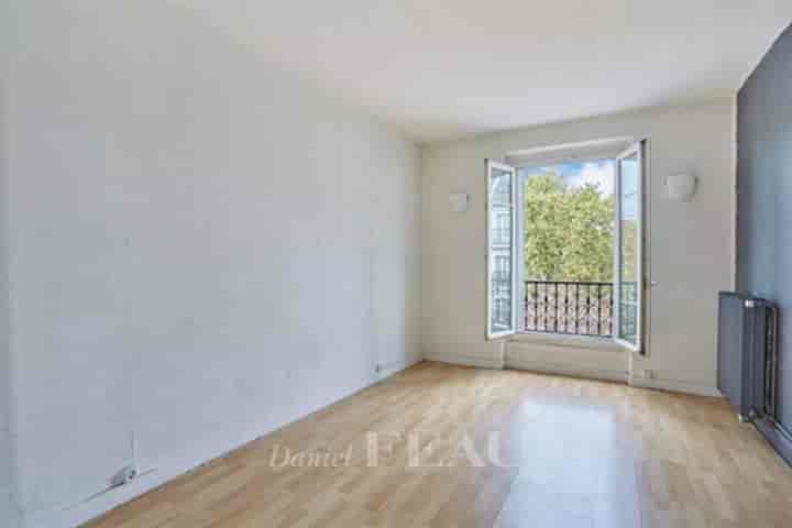 2 bedrooms apartment for sale in Paris 17eme, France