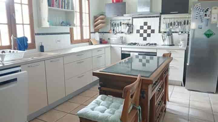 4 bedrooms house for sale in Massignac, France