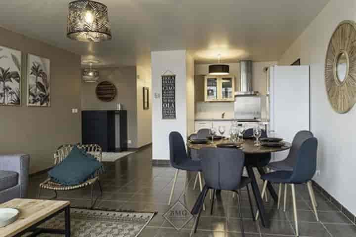 Apartment for sale in Montevrain, France