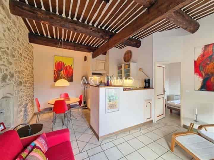 1 bedroom apartment for sale in Maubec, France