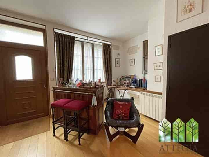 4 bedrooms house for sale in Chatelus-Malvaleix, France