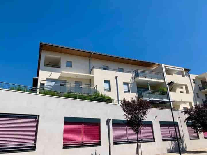 2 bedrooms house for sale in orange, France