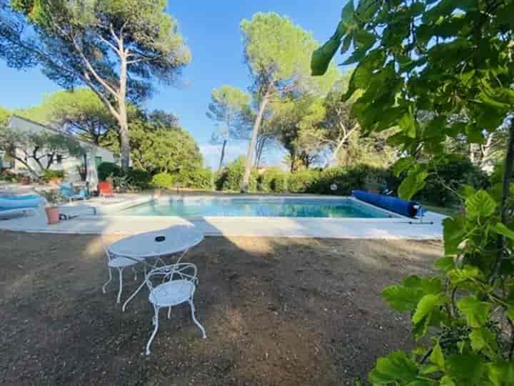 5 bedrooms house for sale in Nimes, France