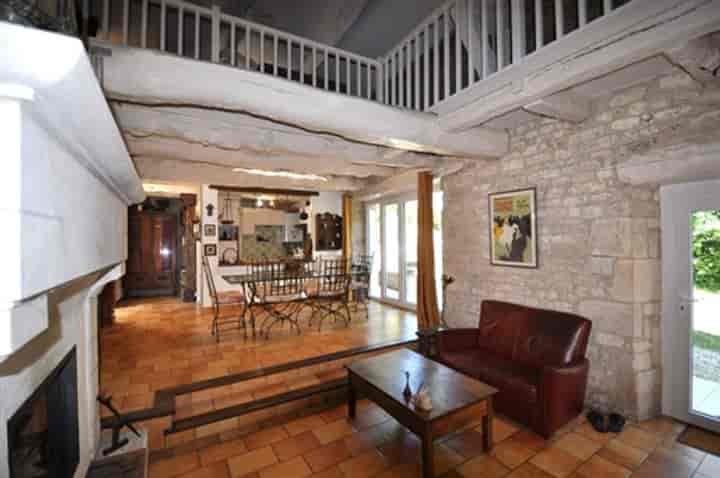 3 bedrooms house for sale in Villeneuve-sur-Vere, France