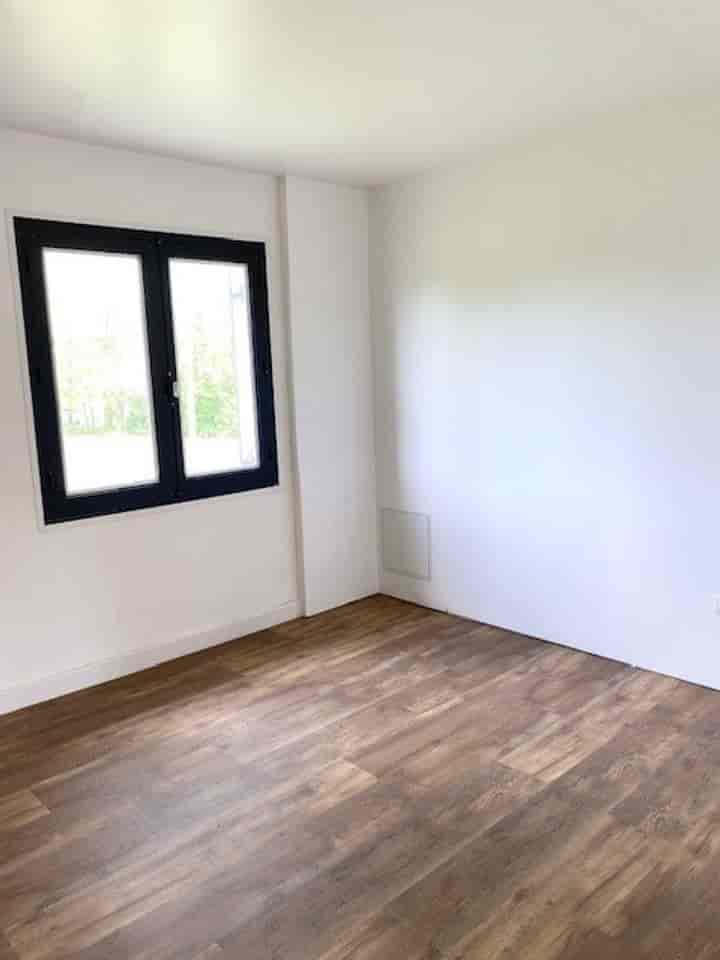 4 bedrooms house for sale in Lamothe-Landerron, France