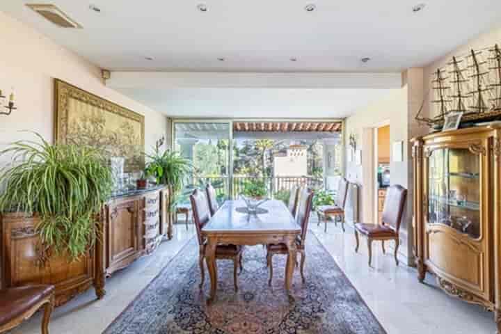 6 bedrooms house for sale in Nice, France