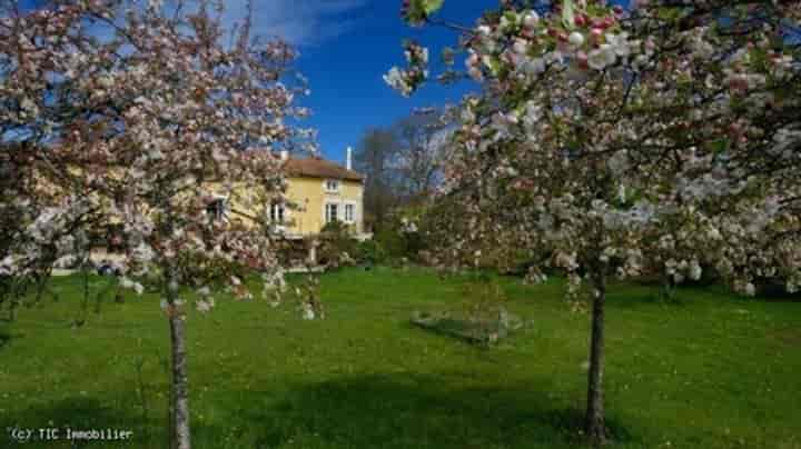 4 bedrooms other for sale in Champagne-Mouton, France