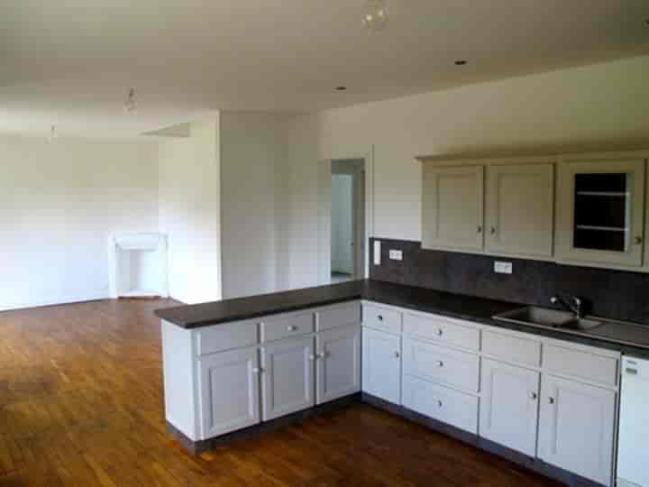 2 bedrooms house for sale in Radenac, France