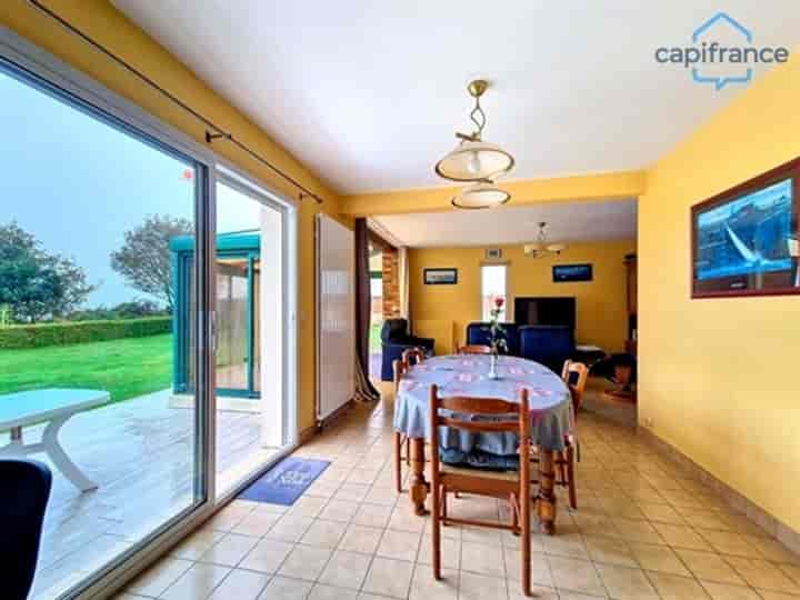 4 bedrooms house for sale in Plouguin, France
