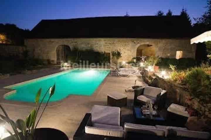 8 bedrooms other for sale in Merry-Sec, France