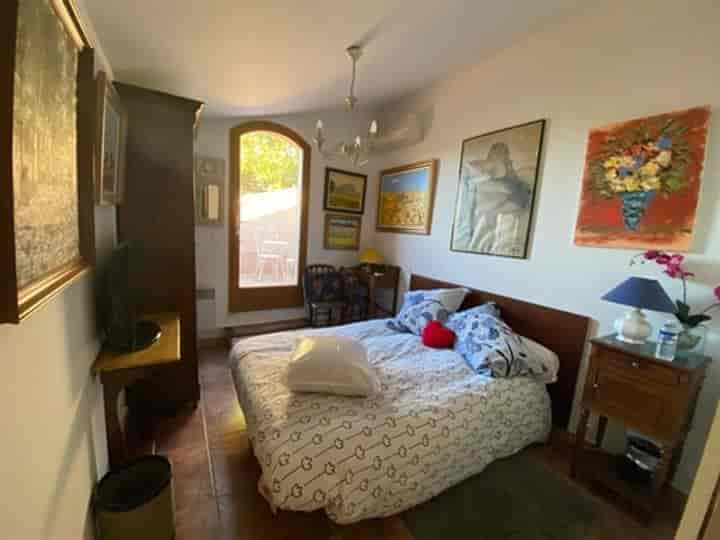 4 bedrooms house for sale in Cadenet, France