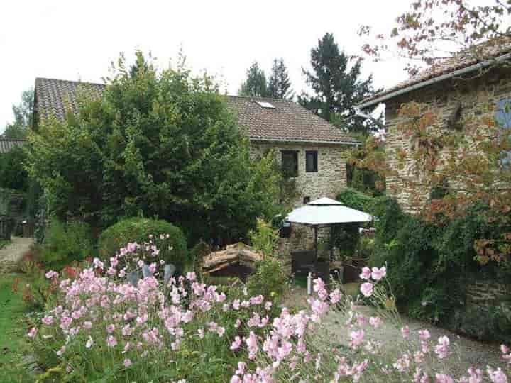 5 bedrooms house for sale in oradour sur vayres, France