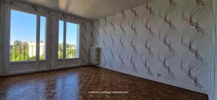 2 bedrooms apartment for sale in Limoges, France