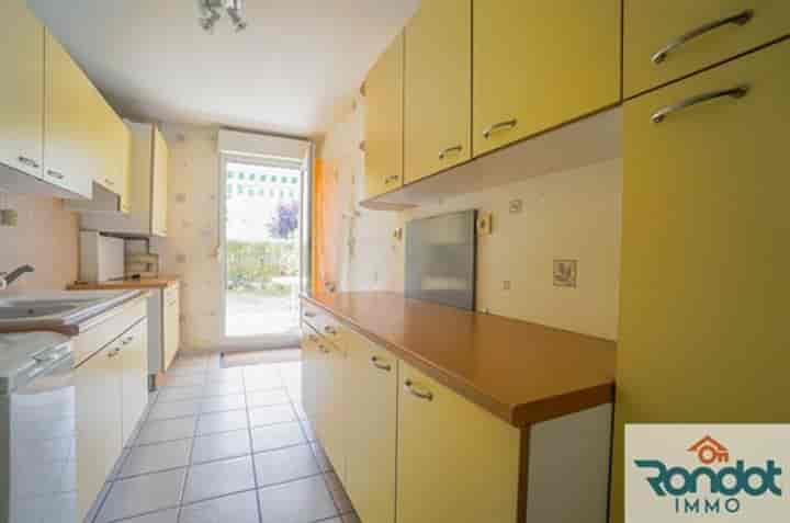 2 bedrooms apartment for sale in Saint-Apollinaire, France