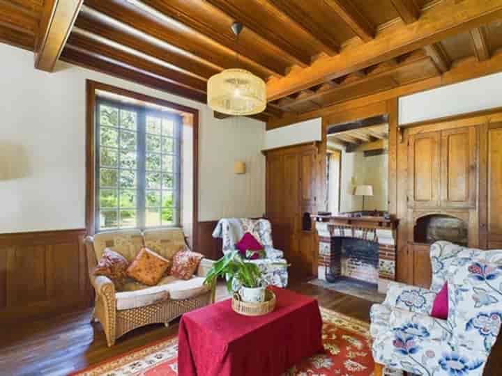 5 bedrooms other for sale in Chabanais, France