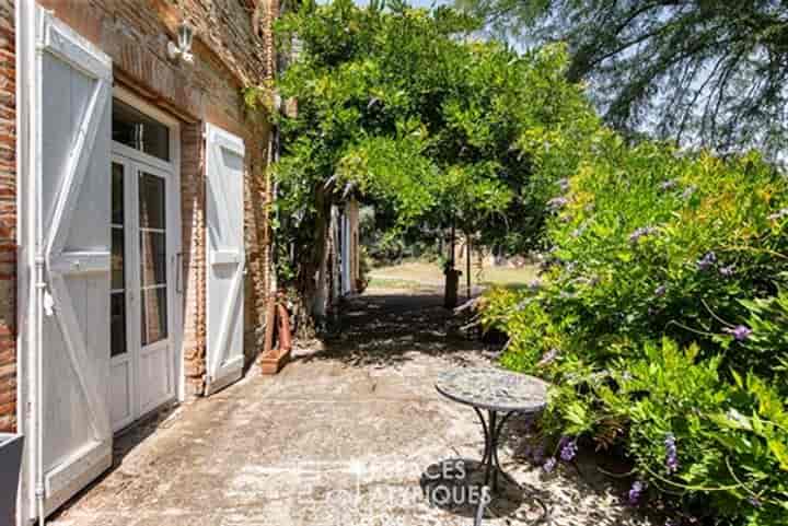 6 bedrooms other for sale in Saint-Sardos, France