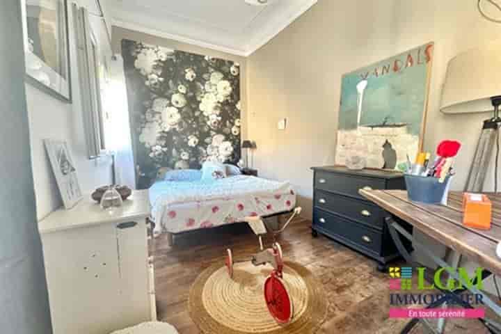 3 bedrooms apartment for sale in Nimes, France