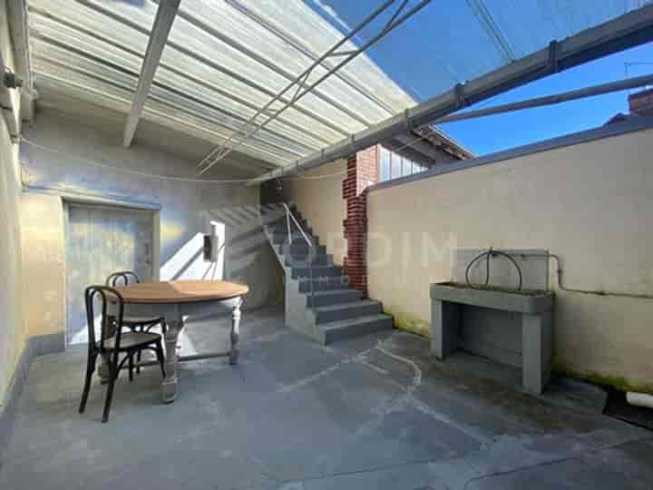2 bedrooms house for sale in Douchy-Montcorbon, France
