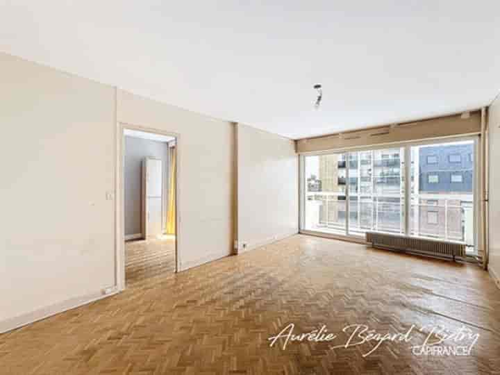 1 bedroom apartment for sale in Paris 15eme, France