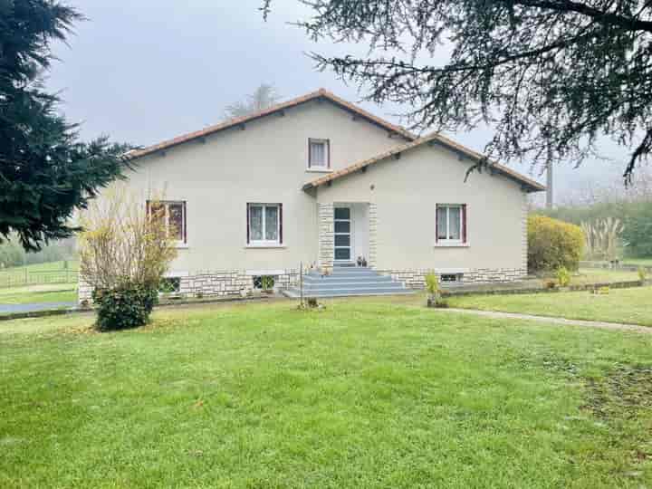 5 bedrooms house for sale in verteuil sur charente, France