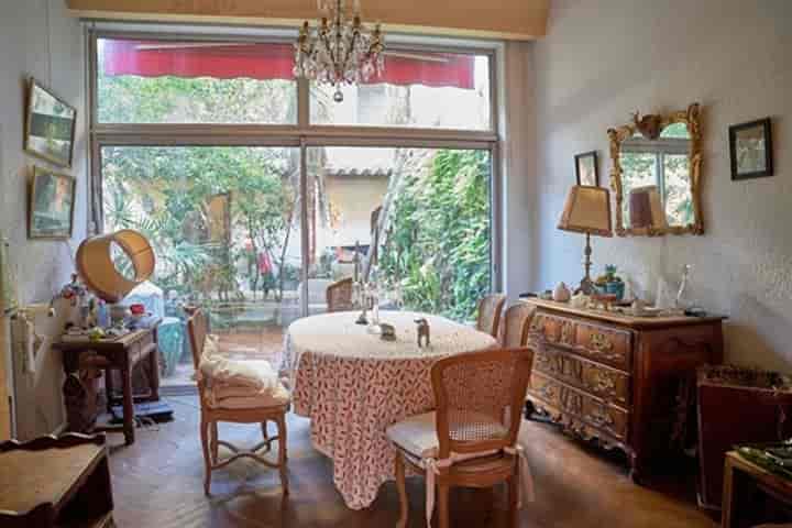 5 bedrooms house for sale in Avignon, France