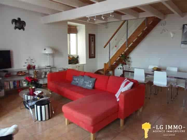 2 bedrooms house for sale in Chenac-Saint-Seurin-dUzet, France