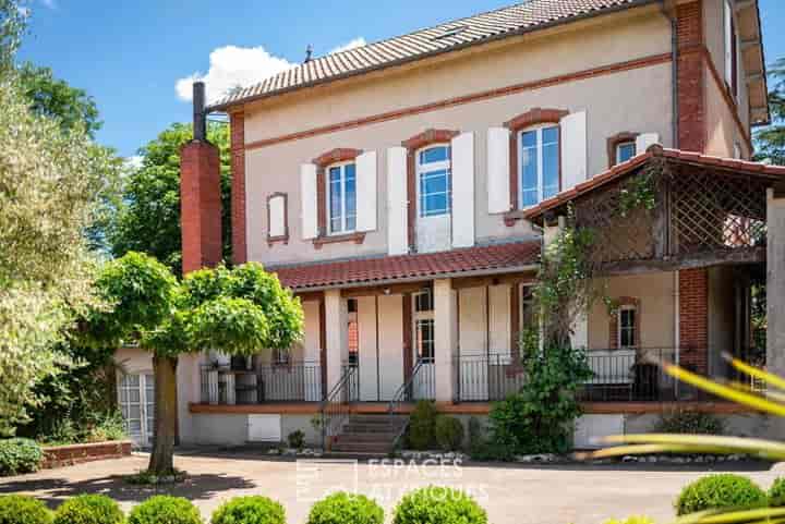 5 bedrooms house for sale in  France