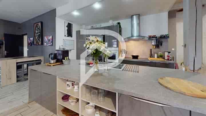 6 bedrooms house for sale in Nouan-le-Fuzelier, France