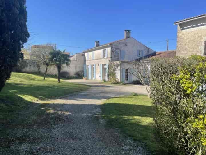 5 bedrooms house for sale in courant, France