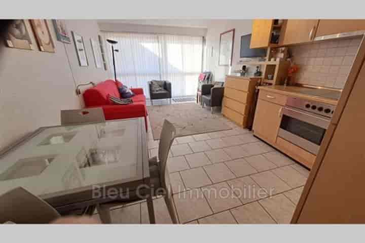 1 bedroom apartment for sale in Gruissan, France