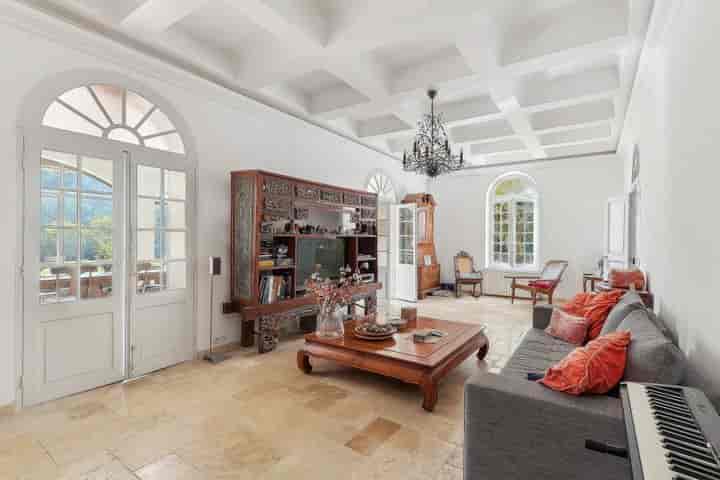 8 bedrooms other for sale in Aix-en-Provence, France